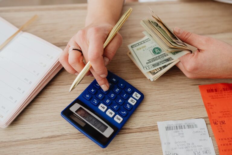 Aggr8 Budgeting @ Extractify Unlock the Savvysphere